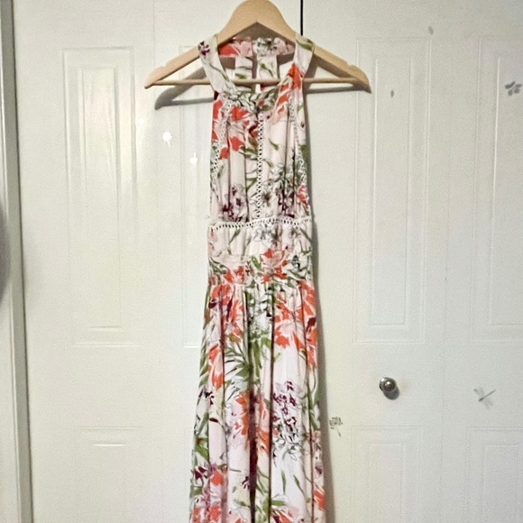 Abel the label Vienna floral halter tie back maxi dress - Picture 2 of 9